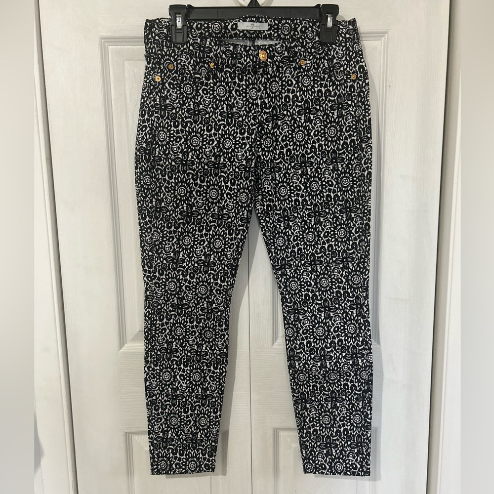 7 For All Mankind Black and White Floral skinny ankle Pants size 29